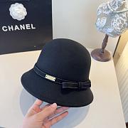 Chanel wool hat in black - 6