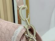 Dior Saddle bag featuring a 