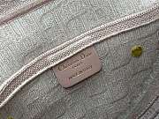 Dior Saddle bag featuring a 