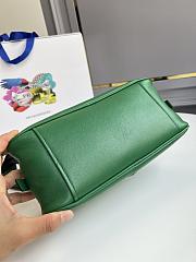 Prada Triangle Leather Top-Handle Bag in green 25x14x11 cm - 4