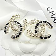 Chanel CC earrings with elegant pearl and gemstone details - 2