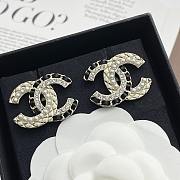 Chanel CC earrings with elegant pearl and gemstone details - 4
