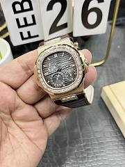 Patek Philippe Nautilus 5724R-001 Rose Gold Moonphase - 6
