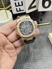 Patek Philippe Nautilus 5724R-001 Rose Gold Moonphase - 3