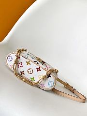 Louis Vuitton x Takashi Murakami Vanity Chain Pouch in white Monogram Multicolore 11.5 x 6.5 x 19  - 4