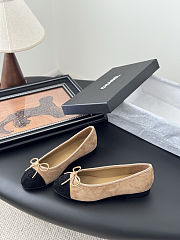 Chanel ballet flats are beige suede - 1