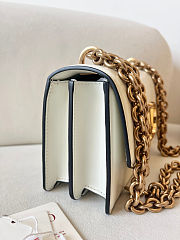 Valentino Garavani Vain shoulder bag in white color 19.5x13x7 cm - 4