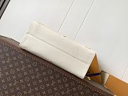 Louis Vuitton OnTheGo MM tote in the Cream Saffron colorway 34x26x13 cm - 5