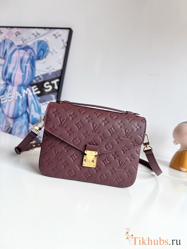 Louis Vuitton Pochette Métis East West bag in Monogram Empreinte leather 25×19×7cm - 1
