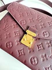 Louis Vuitton Pochette Métis East West bag in Monogram Empreinte leather 25×19×7cm - 4