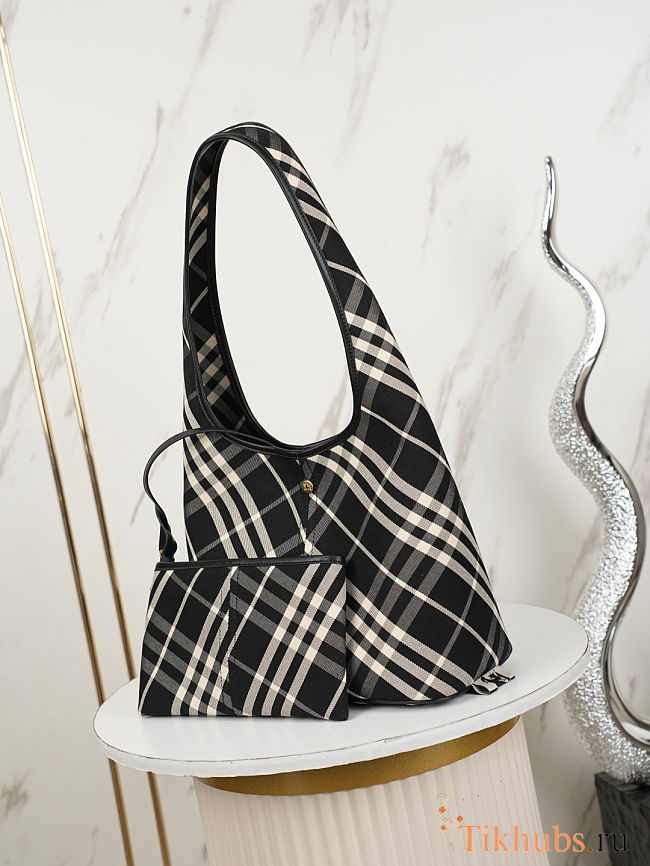 Burberry Canvas Check Large Shoulder Bag Black Calico 27.5 x 16 x 29 cm - 1