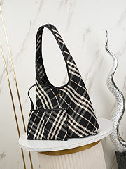 Burberry Canvas Check Large Shoulder Bag Black Calico 27.5 x 16 x 29 cm - 1