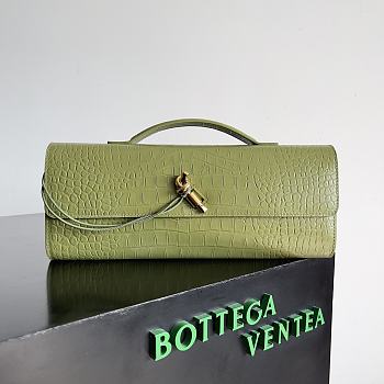 Bottega Veneta Andiamo Crocodile Clutch Matcha Bag 31x13x3cm