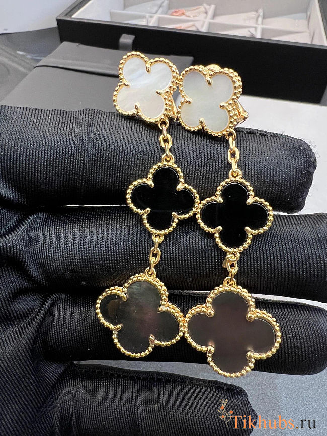 Van Cleef & Arpels Magic Alhambra earrings - 1