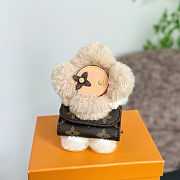 Louis Vuitton Cuddle Vivienne bag charm - 5