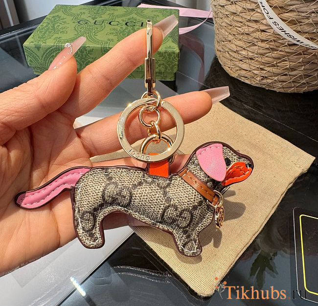 Gucci Dog-shaped bag pink charm - 1