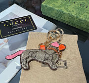 Gucci Dog-shaped bag pink charm - 3
