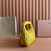 Miu Miu Wander Bag Matelasse Nappa Yellow 23x13x7cm - 5