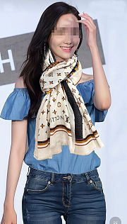 Louis Vuitton Bejeweled Scarf 100x200cm - 5