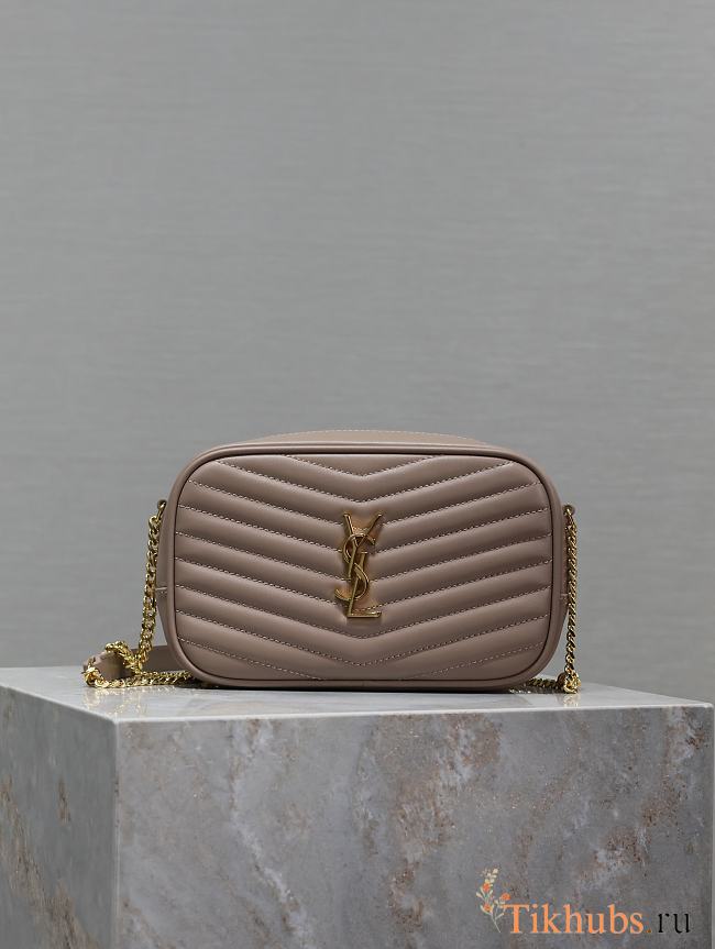 YSL Lou Camera Bag In Quilted Leather Nude Pink 18x10x5 cm - 1