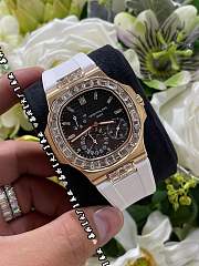 Patek Philippe Nautilus Watch 40MM - 1