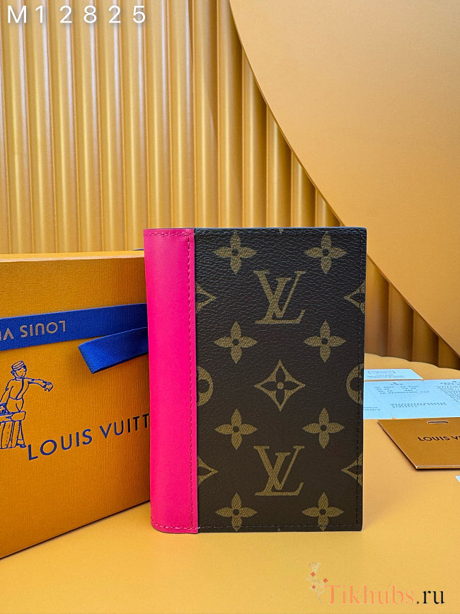 Louis Vuitton Passport Cover Colormania Fuchsia 10x14x2.5cm - 1