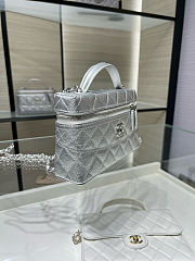 Chanel Top Handle Long Vanity Case with Chain 19.5x5x17cm - 4