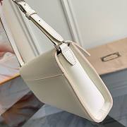 Gucci Horsebit Ristretto mediumshoulder bag in white 26 x 14.5 x 4.5 - 4