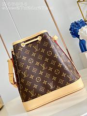 Louis Vuitton Petit Noé Brown 27 x 21 x 27cm - 3