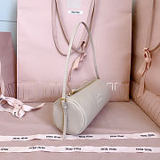 Miu Miu logo-embossed Leather Pouch Bag 22 x 9 x 9 cm - 4
