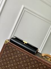 Louis Vuitton Wallet on Chain Capucines 12 x 4 x 23 cm - 5