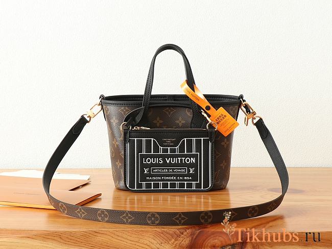 Louis Vuitton Neverfull Bandoulière Inside Out BB Black Bag 16.5 x 11 x 26.5 cm - 1