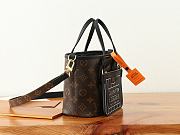 Louis Vuitton Neverfull Bandoulière Inside Out BB Black Bag 16.5 x 11 x 26.5 cm - 5