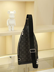 Louis Vuitton Duo Sling Bag Taigarama 20 x 42 x 6 cm - 4