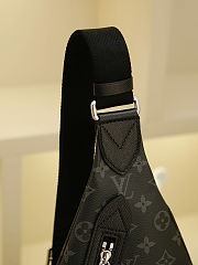Louis Vuitton Duo Sling Bag Taigarama 20 x 42 x 6 cm - 3