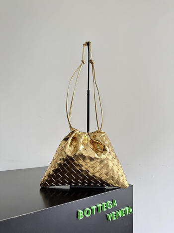 Bottega Veneta Small Dustbag in Gold Bag 32x23x1cm