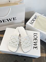 LOEWE Petal Anagram slide in soft calf skin White  - 1