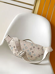 Louis Vuitton Rush Bumbag White 30 x 15 x 8 cm - 5