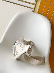 Louis Vuitton Rush Bumbag White 30 x 15 x 8 cm - 3