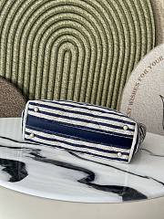 Chanel 2026 Large Striped Shopping Tote 36cm - 5