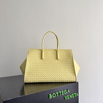 Bottega Veneta Women's Barbara Tote in Butter yellow 37x27x24cm