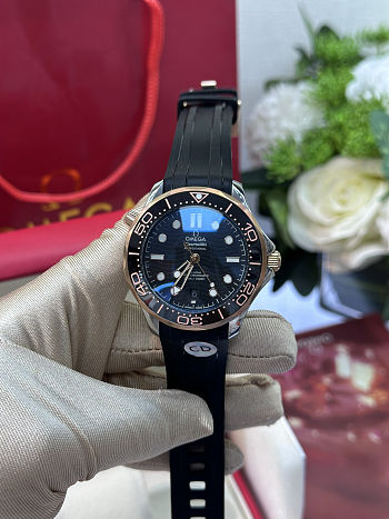 Omega Seamaster Diver 300M Co-Axial Master Chronometer 42mm