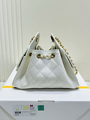 Chanel 25 Small Handbag White 20x22x12.5cm - 2