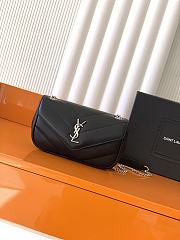 Saint Laurent Loulou Mini Matelassé Leather Shoulder Bag 20x12x6cm - 1