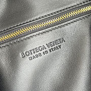 Bottega Veneta Madison Shoulder Bag 27x16x6cm - 6