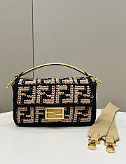 Fendi FF Raffia Baguette 27×6×15 cm - 1