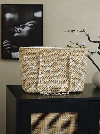 CHANEL Large Braided raffia Beige & Ecru Tote Bag 32×23×14cm