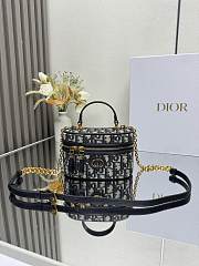 Dior 30 Montaigne Mini Vanity Case 16.5x8x9.5cm - 1