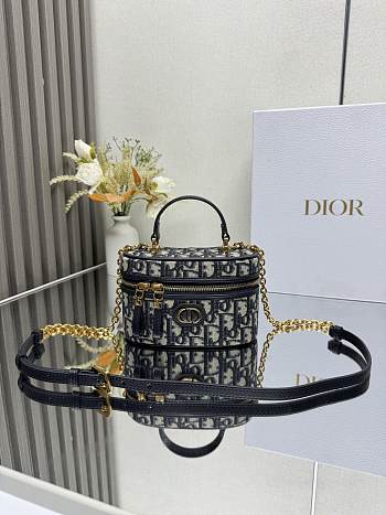 Dior 30 Montaigne Mini Vanity Case 16.5x8x9.5cm
