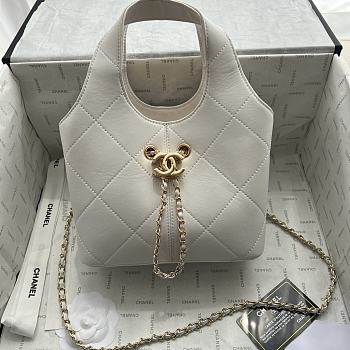 Chanel 26 small white bag 28x21cm